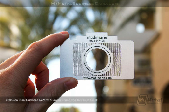 Custom-Camera-Shaped-Stainless-Steel-Metal-Business-Card-With-Black-Spot-Coloring-13143